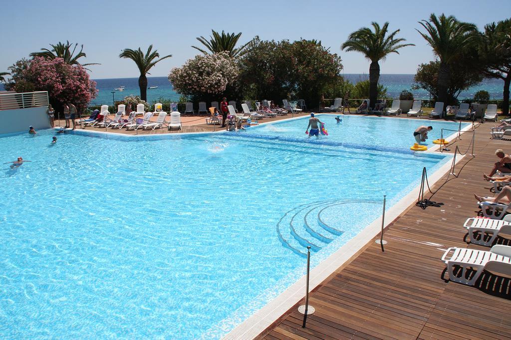Th Costa Rei - Free Beach Resort Ngoại thất bức ảnh