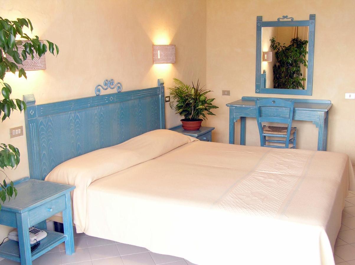 Th Costa Rei - Free Beach Resort Ngoại thất bức ảnh